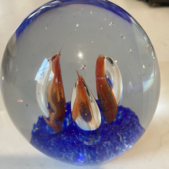 Hand blown glass paperweight with three sailboat sails Suspended in Ocean - Picture 9 of 9